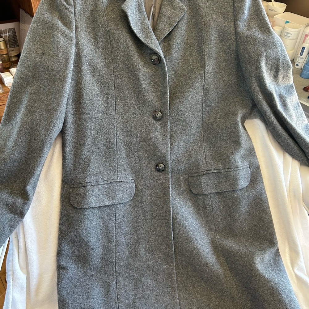Jessica Gray Car Coat with Notched Lapels and Structured Shoulders
